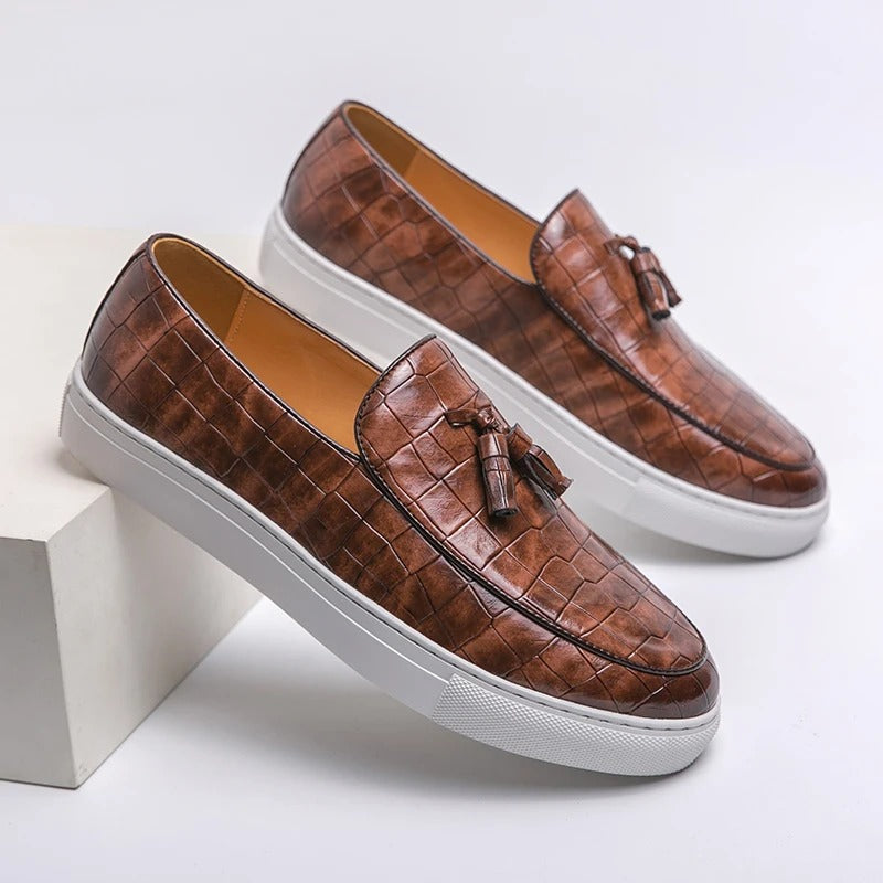 Men's moccasins refined leather slip-on loafers - versatile everyday footwear