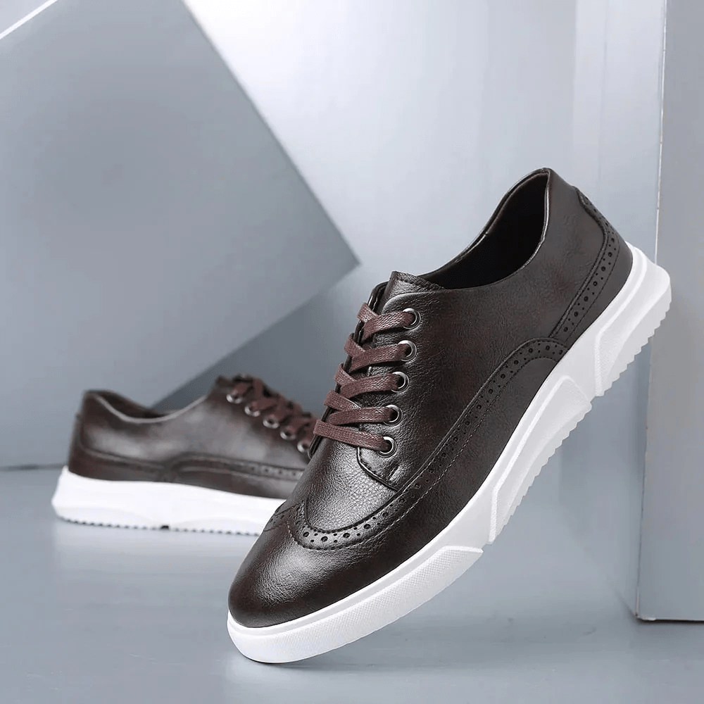 Men's leather sneakers - modern athletic trainers for casual wear - stylish design, durable material
