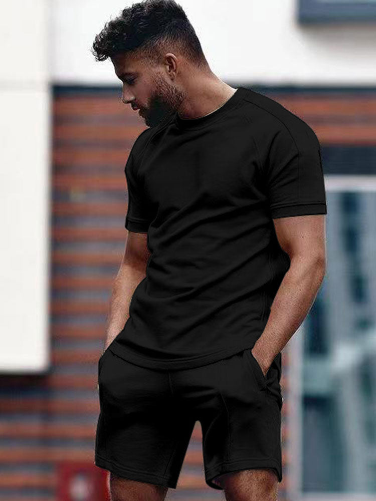 Men's casual combi set - stylish summer outfit with cozy t-shirt and shorts for everyday wear