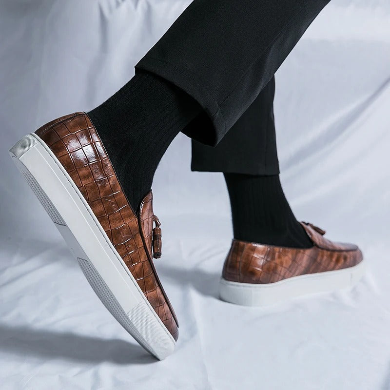 Men's moccasins refined leather slip-on loafers - versatile everyday footwear