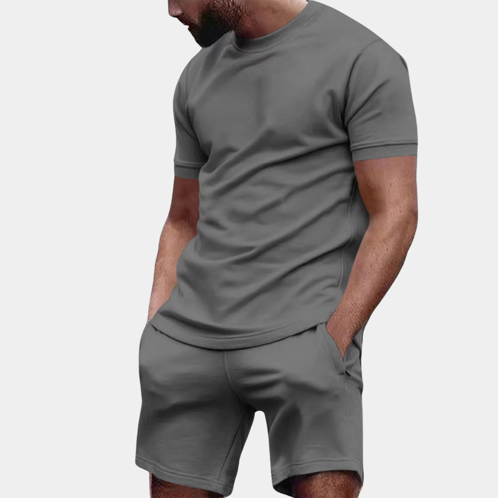 Men's relaxed fit shorts and short-sleeve top co-ord set for a laid-back look