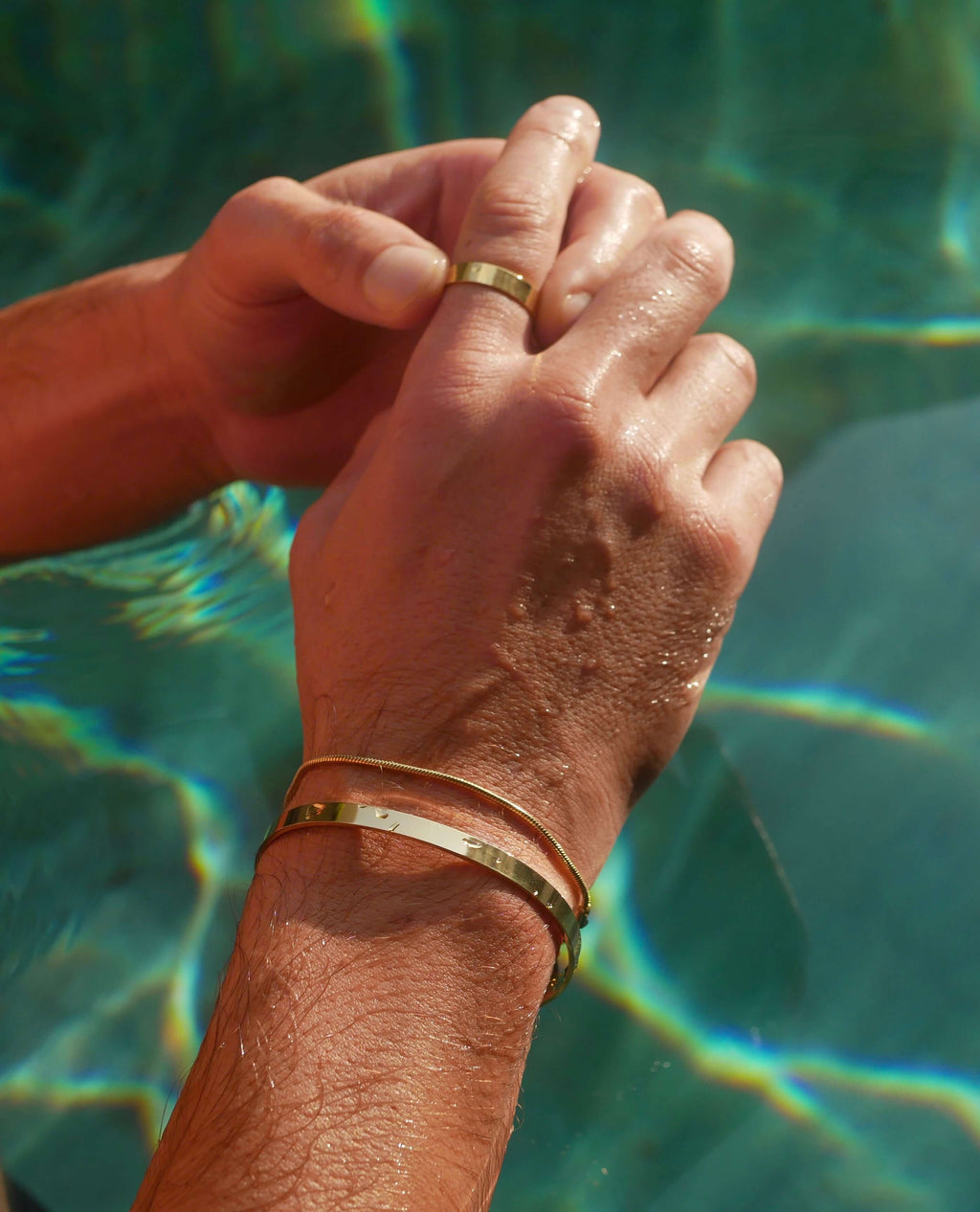 Fine Stainless Steel Bracelet – Gold-Colored modusmoda 2