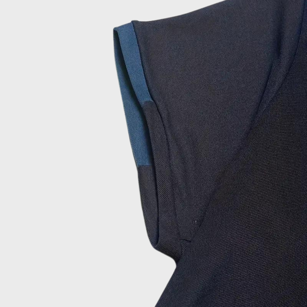Sophisticated polo shirt - men’s versatile short-sleeved top
