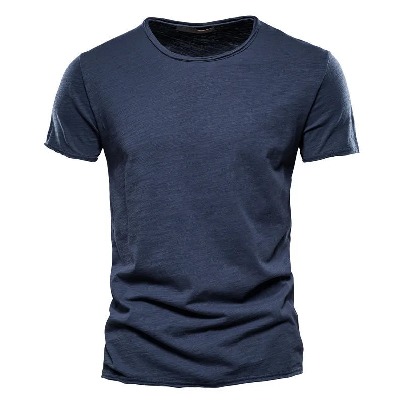 Breathable men's tee for summer - versatile and relaxed fit