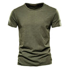 Breathable men's tee for summer - versatile and relaxed fit