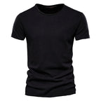 Breathable men's tee for summer - versatile and relaxed fit
