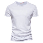 Breathable men's tee for summer - versatile and relaxed fit