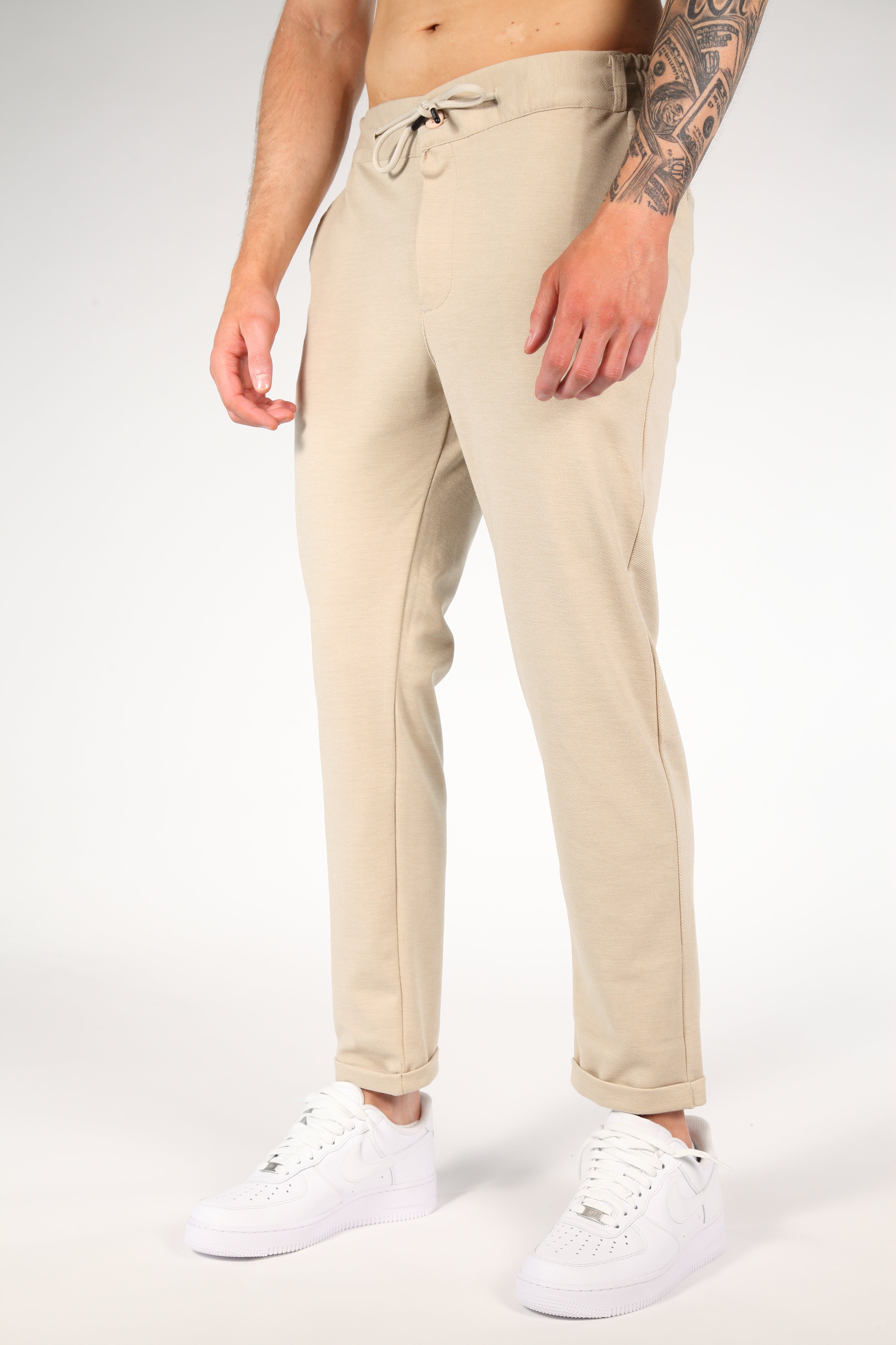 Men's chino trousers premium beige casual attire - versatile everyday wear for comfort