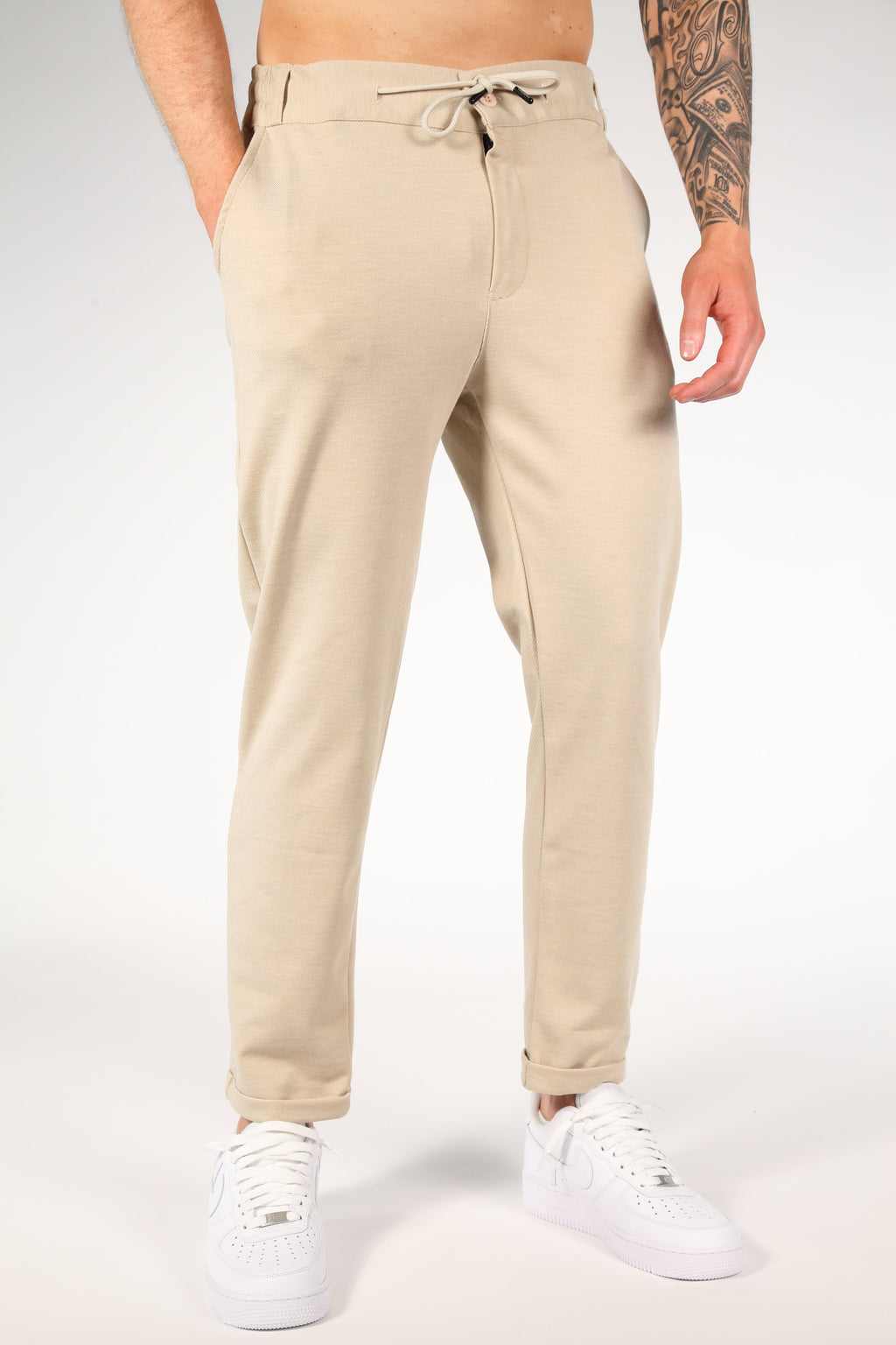 Men's chino trousers premium beige casual attire - versatile everyday wear for comfort