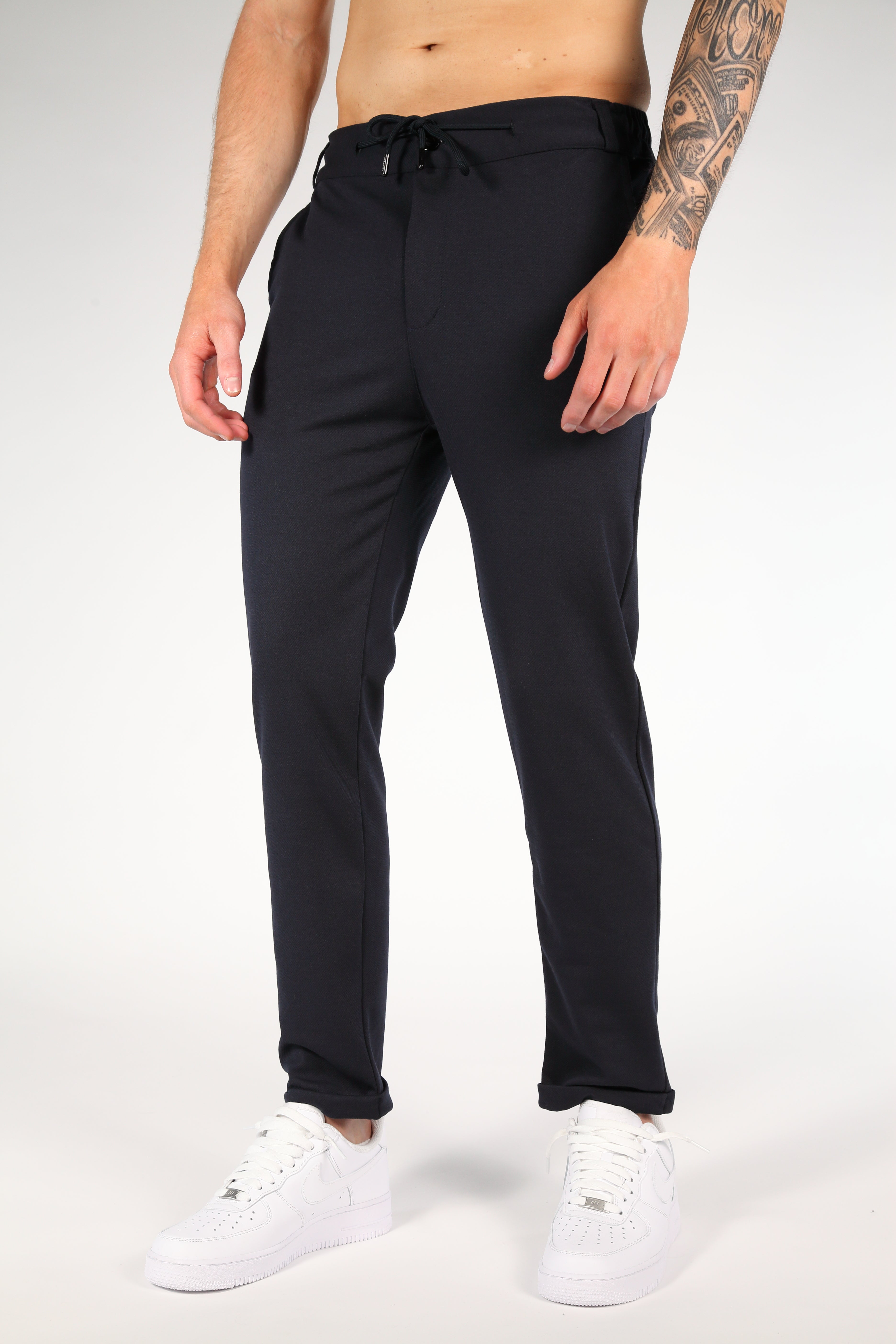 Men's chino trousers lightweight casual wear -blue smart-casual attire for everyday style
