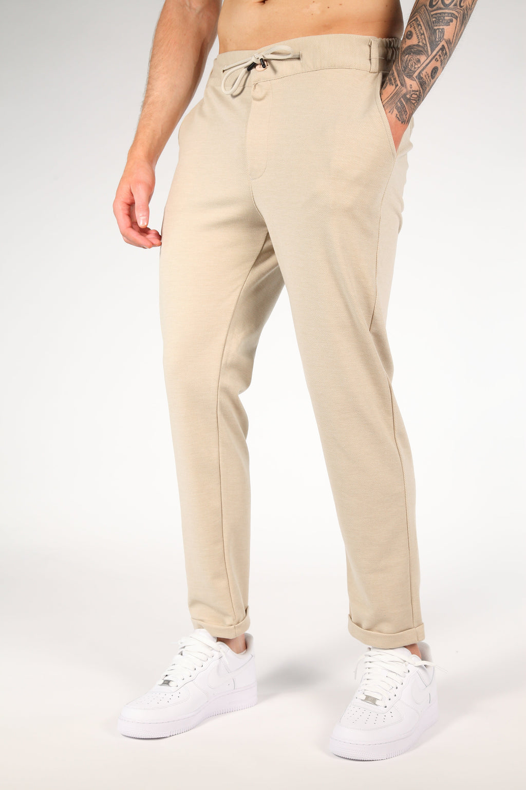 Men's chino trousers premium beige casual attire - versatile everyday wear for comfort