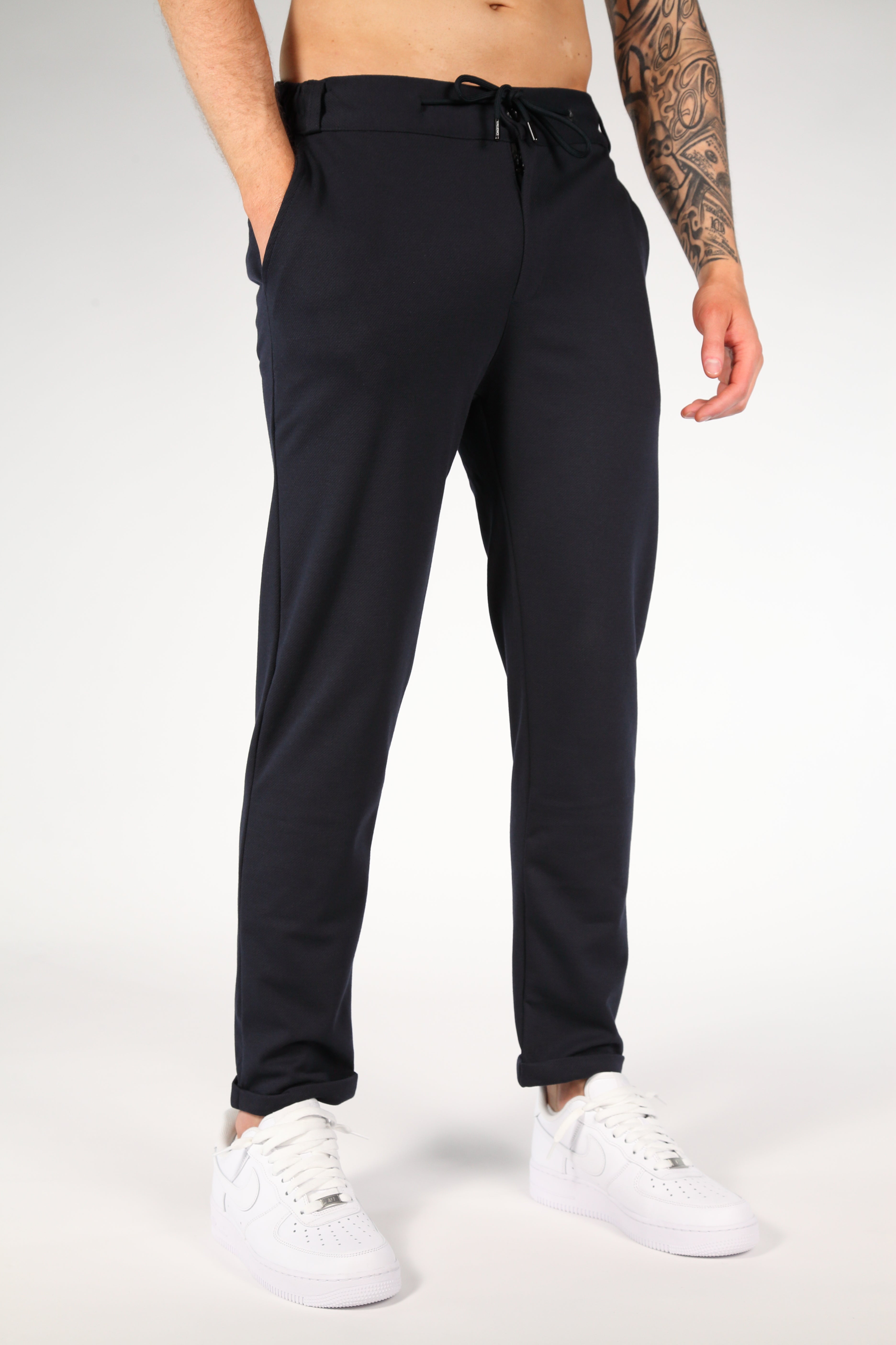 Men's chino trousers lightweight casual wear -blue smart-casual attire for everyday style