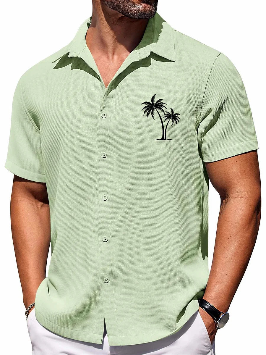Men's hawaiian shirt lightweight palm print - casual summer attire for relaxed days