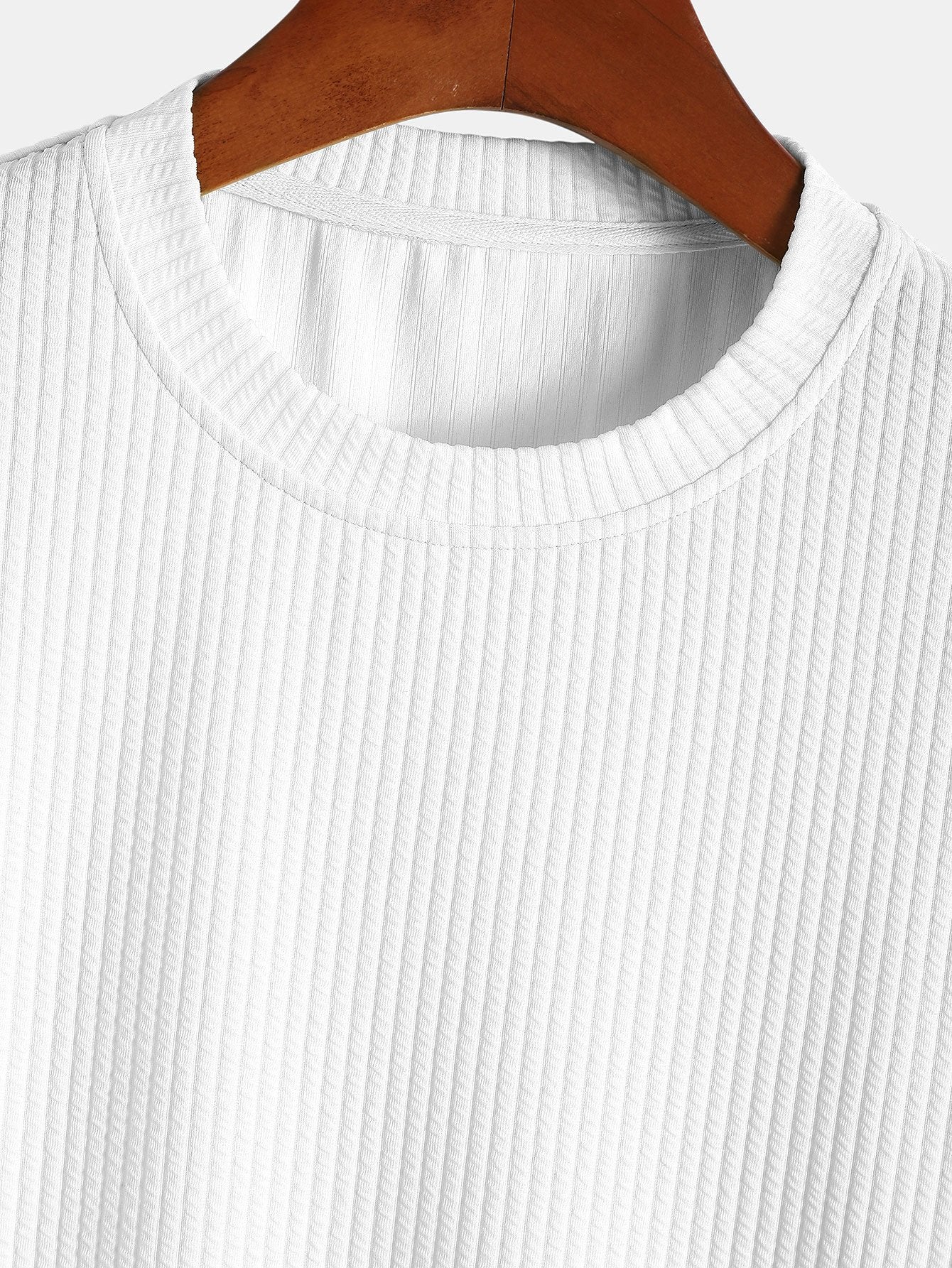 Men's muscle-fit ribbed t-shirt - lightweight casual wear for everyday style