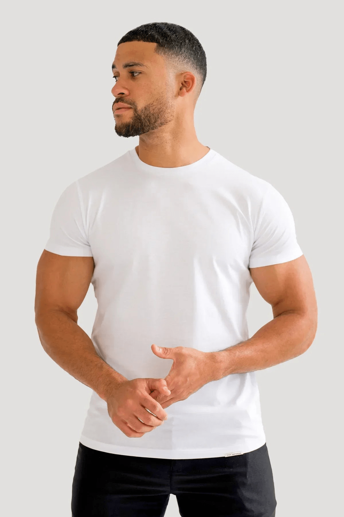 Men's muscle fit t-shirt - soft stretch fabric, tailored design for everyday wear