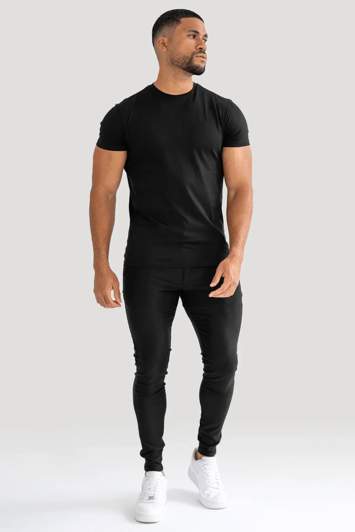 Men's muscle fit t-shirt - soft stretch fabric, tailored design for everyday wear